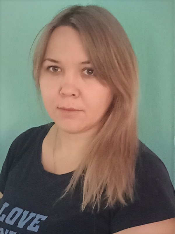 Крылова Оксана Николаевна.
